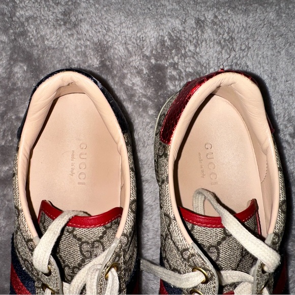 Gucci Shoes - Picture 3 of 5